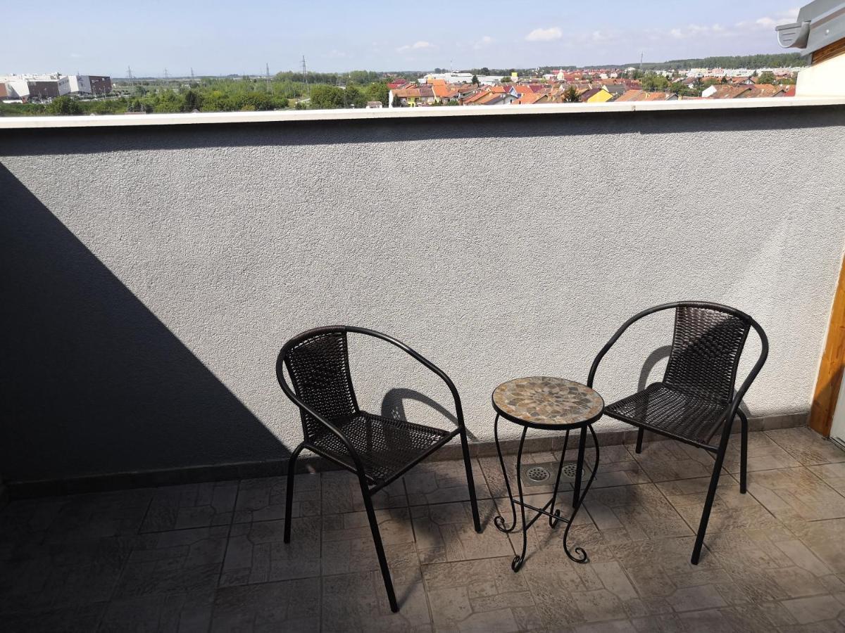 Apartman Kiss Όσιγιεκ Εξωτερικό φωτογραφία